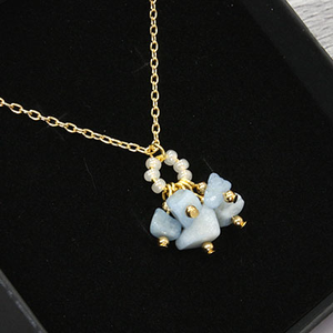 Free Instructions: Spring Aquamarine Necklace