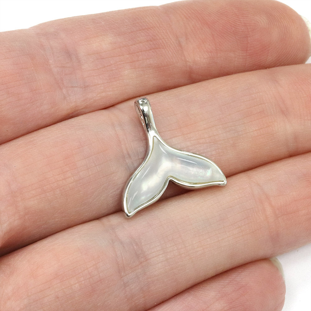 Shell Fin Pendant Silver Plated 17x17.5mm - Pack of 1