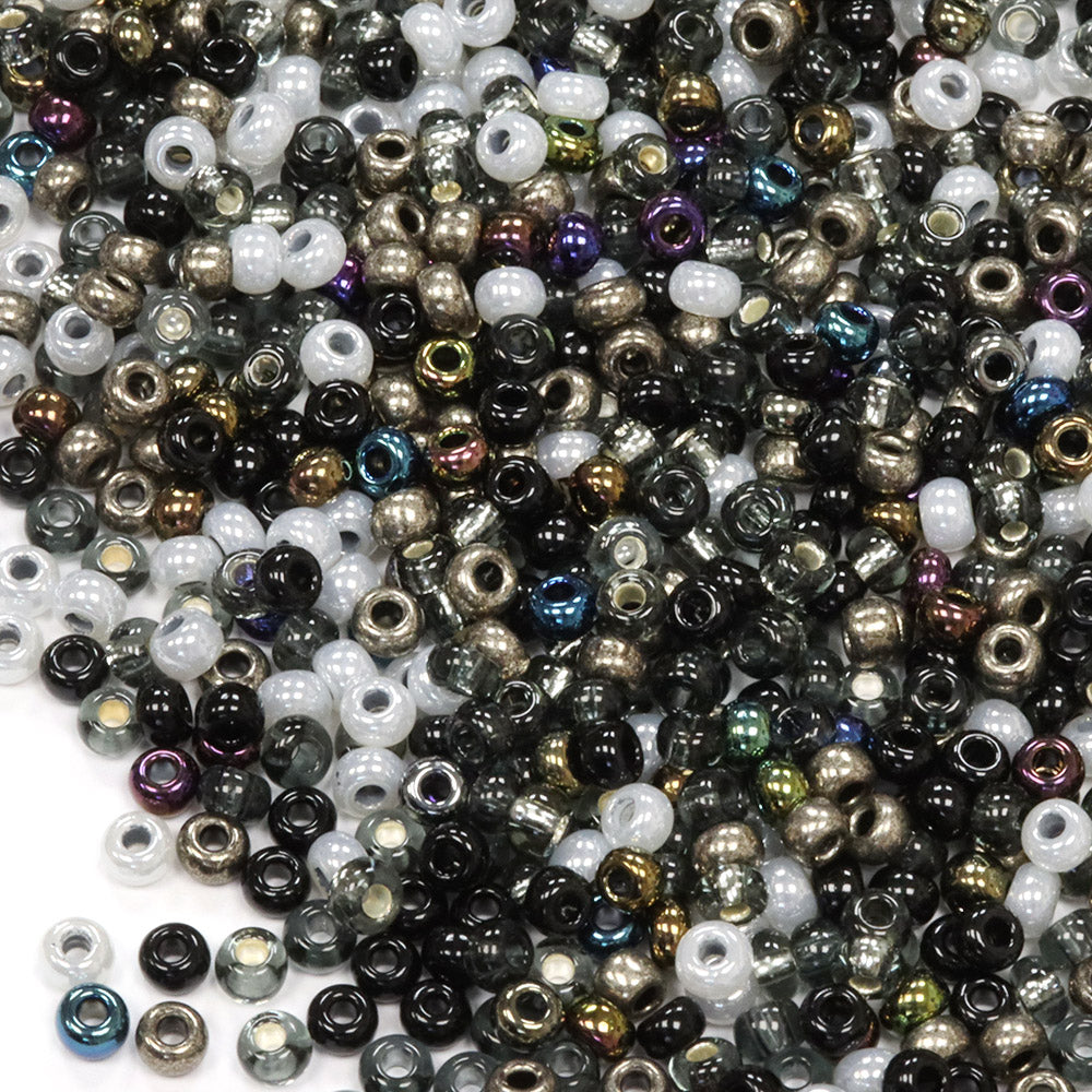 Seed Bead Black Mix 8/0 - Pack of 50g