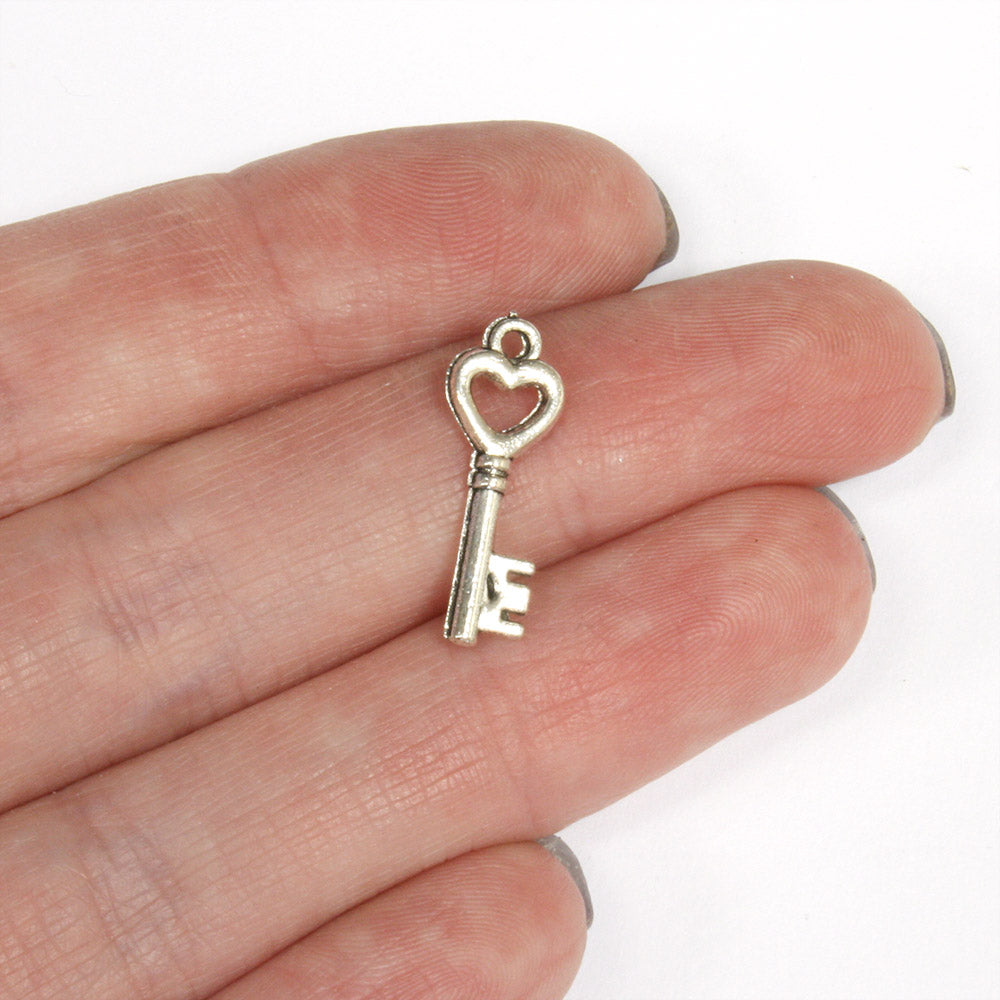 Key Antique Silver 20x7mm - Pack of 50