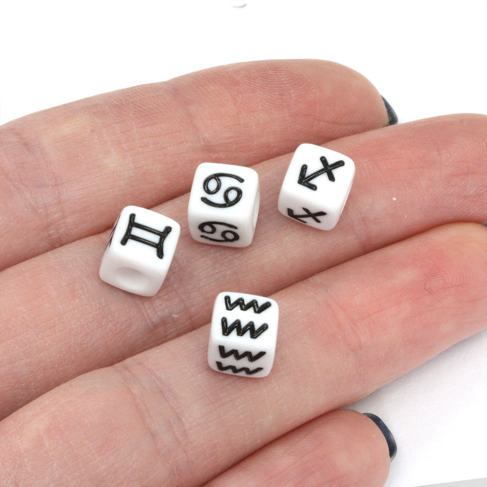 Black Zodiac on White Cubes 7mm - Pack of 100